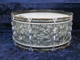 Ludwig 10 x 28 Black Diamond Pearl Wood Bass Drum Serial #809836 Ludwig 10 x 28 Black Diamond Pearl Wood Bass Drum Serial #809836