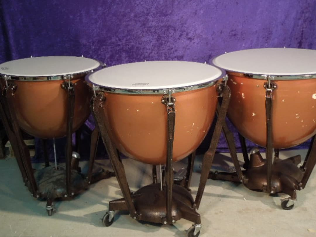 Set of 3 Ludwig Fiberglass Timpani. 23,26,29 inch. Serial #isi9241-22 Set of 3 Ludwig Fiberglass Timpani. 23,26,29 inch. Serial #isi9241-22