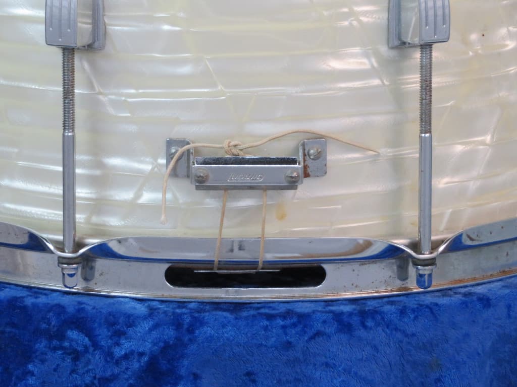 Ludwig 10 x 14 White Marine Pearl Wood Marching Snare Drum Serial #1629702