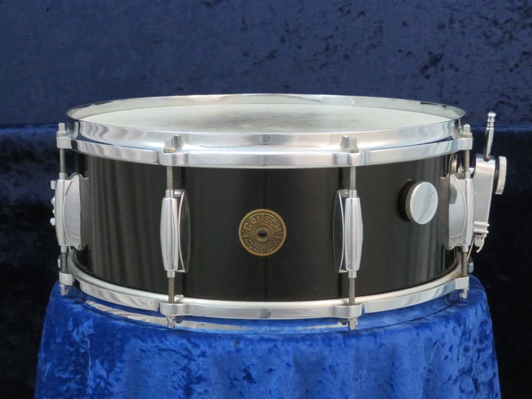 Gretsch 5.5 x 14 Jet Black Nitron Wood Snare Drum 1950's Serial #isi9276 Gretsch 5.5 x 14 Jet Black Nitron Wood Snare Drum 1950's Serial #isi9276