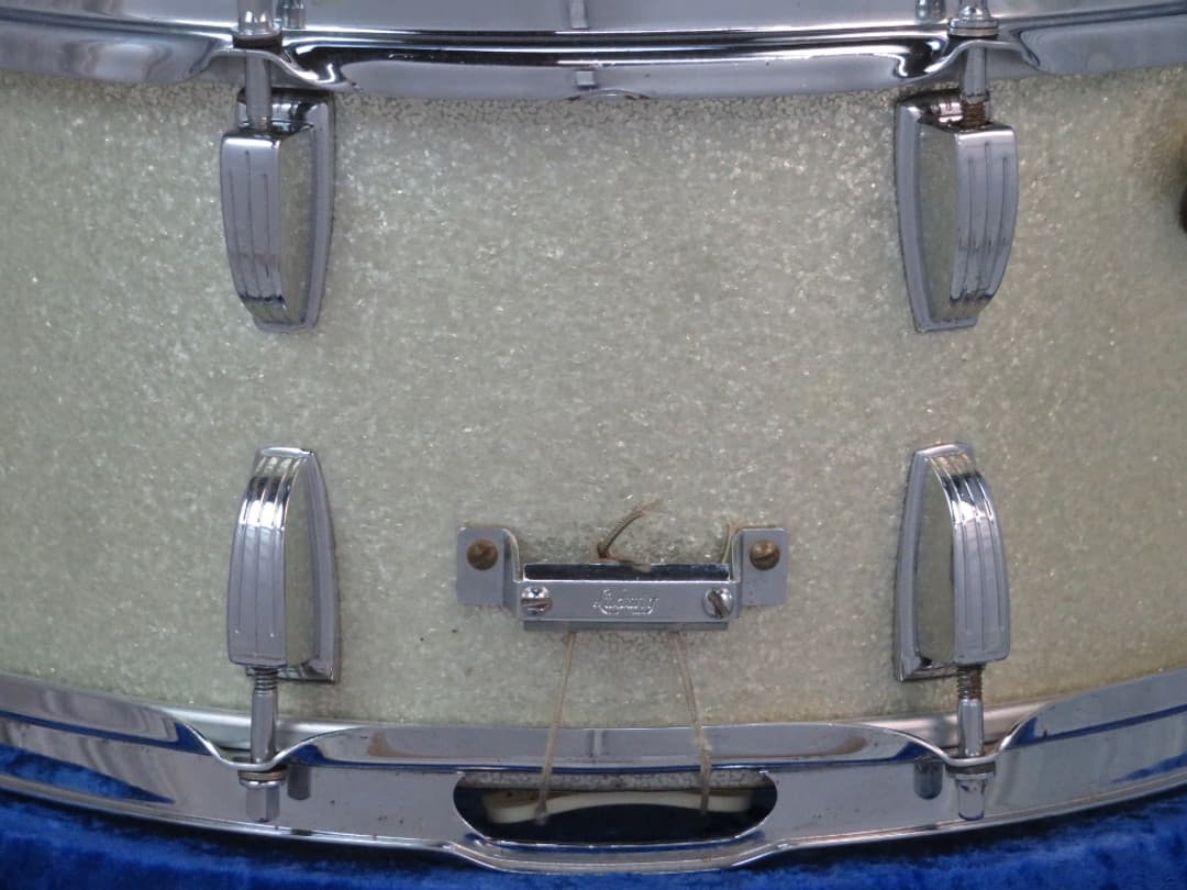 Ludwig No. 902 Symphonic 6.5 x 14 Silver Mist Wood Snare Drum 1970 Serial #773134