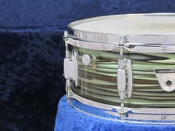 Ludwig Standard 5 x 14 Avocado Strata Wood Snare Drum 1960's Serial #17127 Ludwig Standard 5 x 14 Avocado Strata Wood Snare Drum 1960's Serial #17127
