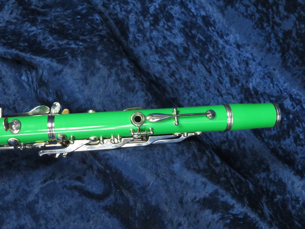 Vito Reso-Tone 3 7312 Dazzler Green Plastic Bb Clarinet Ser#A96286